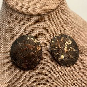 Vintage Silver and copper toned embossed floral earrings. EUC! Beautiful!